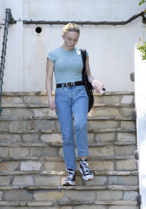 Sydney Sweeney O&A LA Apr 18, 2022 (1)